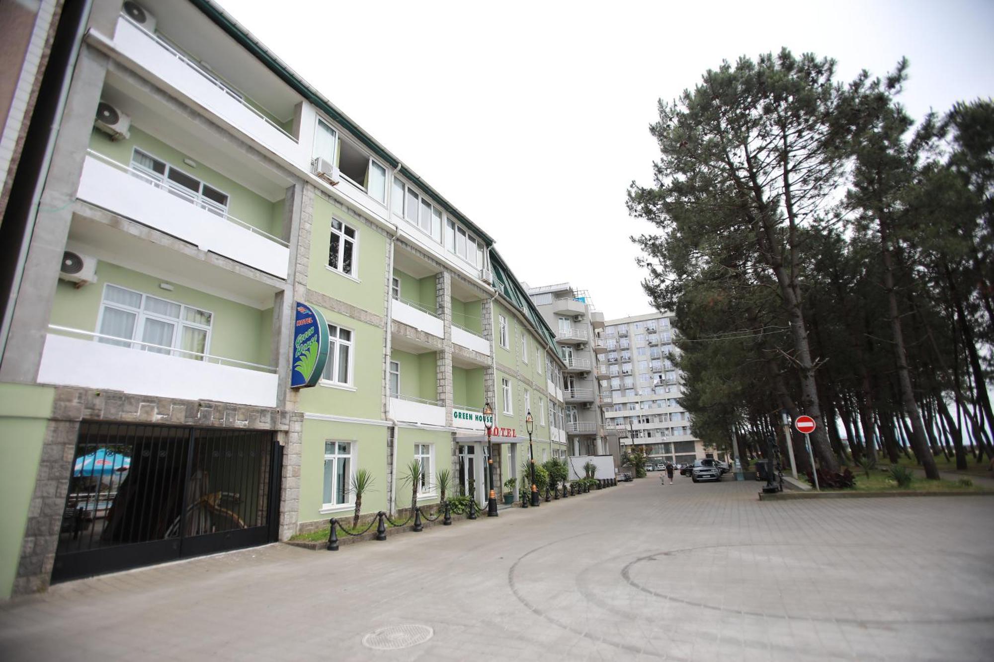 Green House Hotel 코불레티 외부 사진
